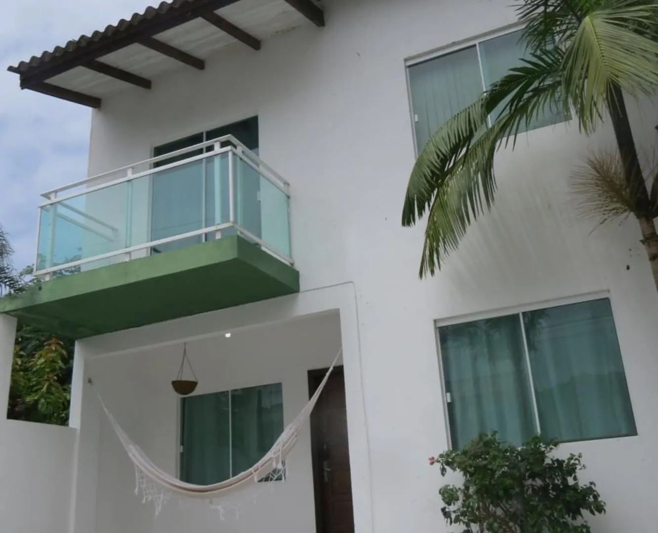 Sobrado Com Quintal Distante 10 Mns De Balneario Camboriu Villa
