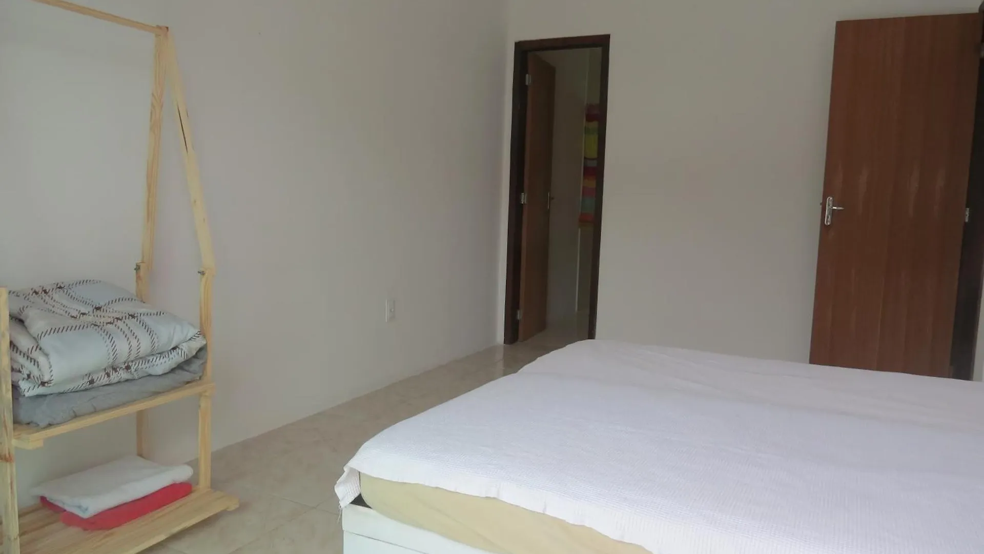 Sobrado Com Quintal Distante 10 Mns De Balneario Camboriu Villa Holiday home