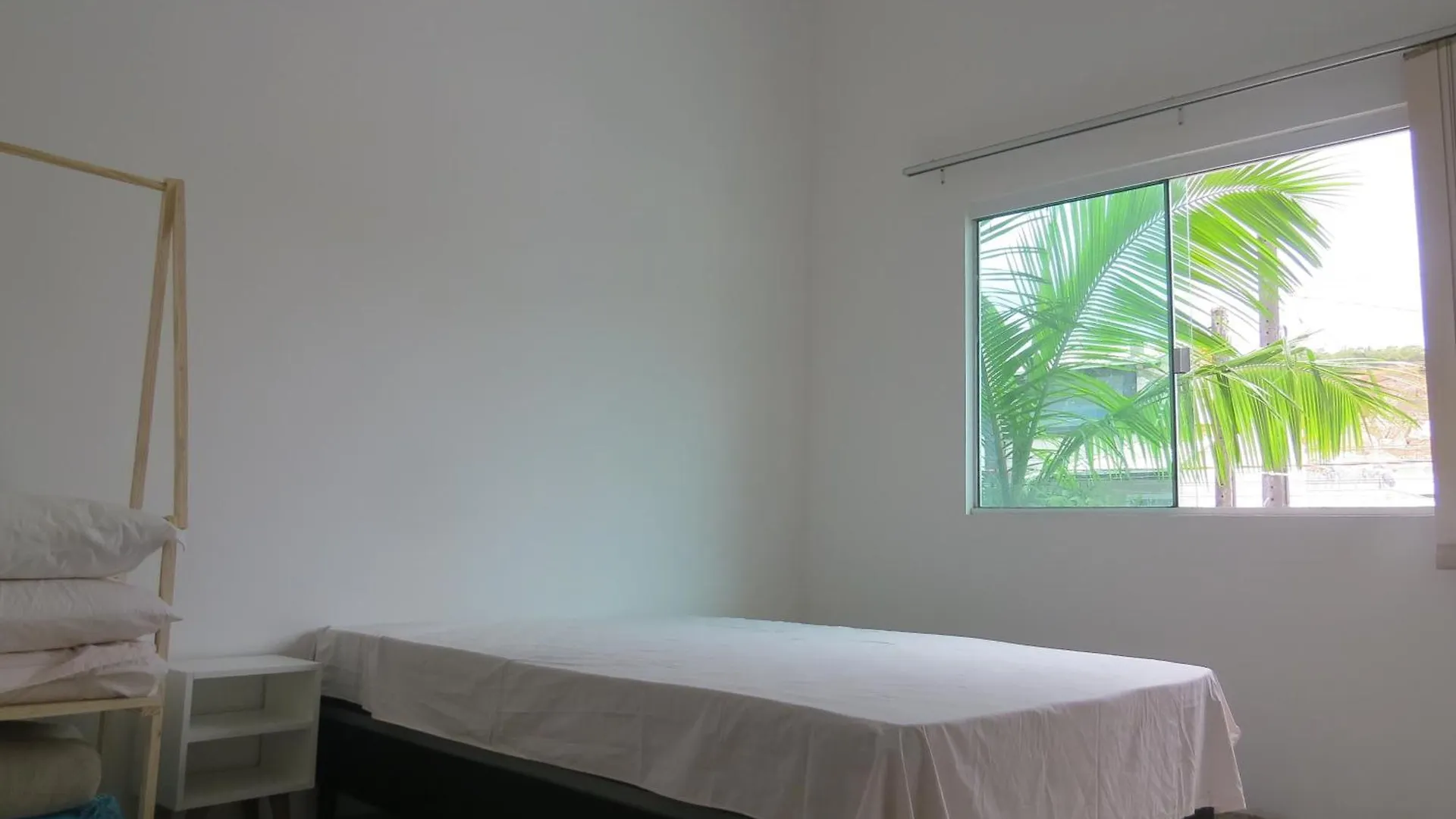 Sobrado Com Quintal Distante 10 Mns De Balneario Camboriu Villa Brazil