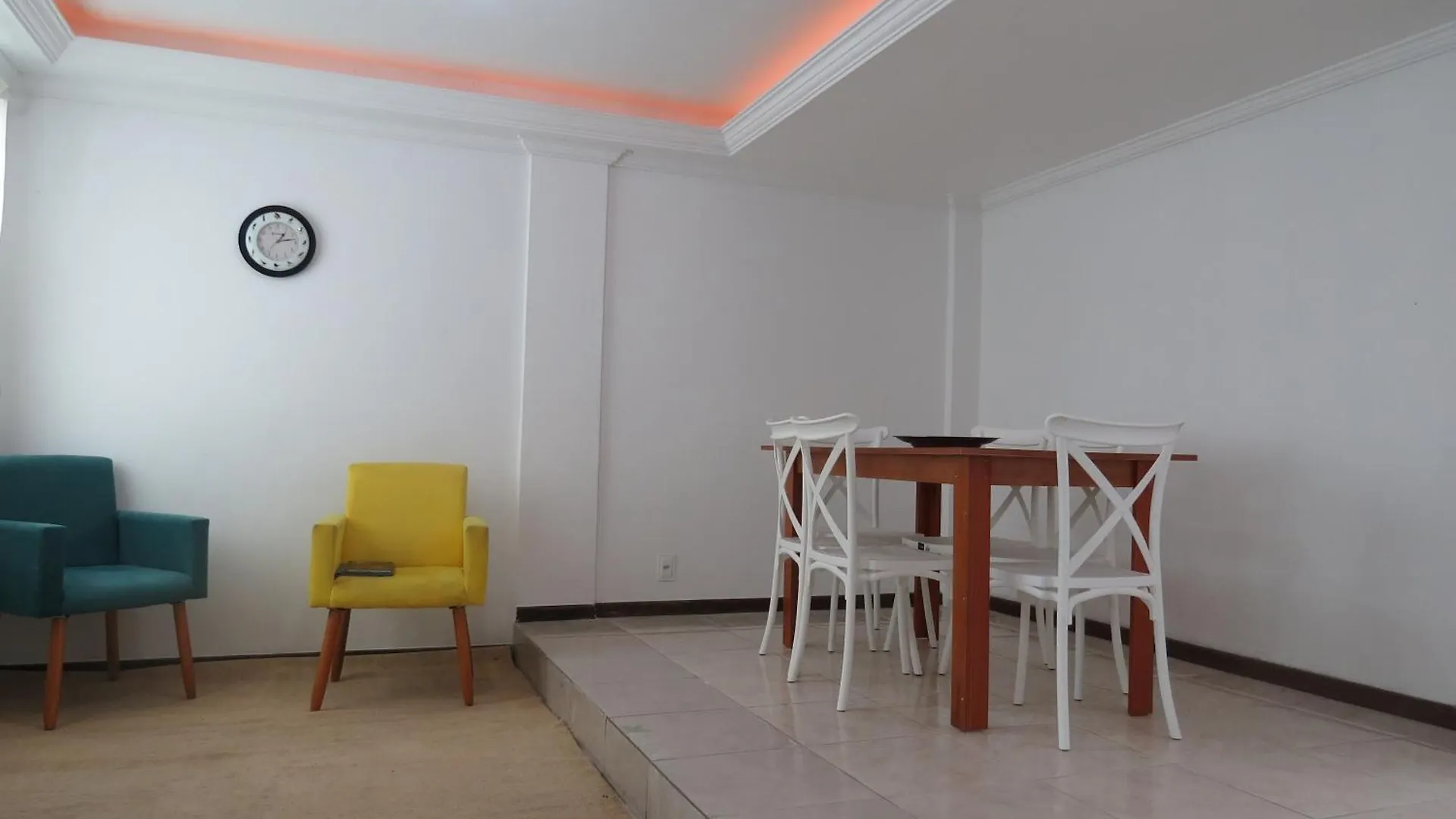 Sobrado Com Quintal Distante 10 Mns De Balneario Camboriu Villa 0*,  Brazil